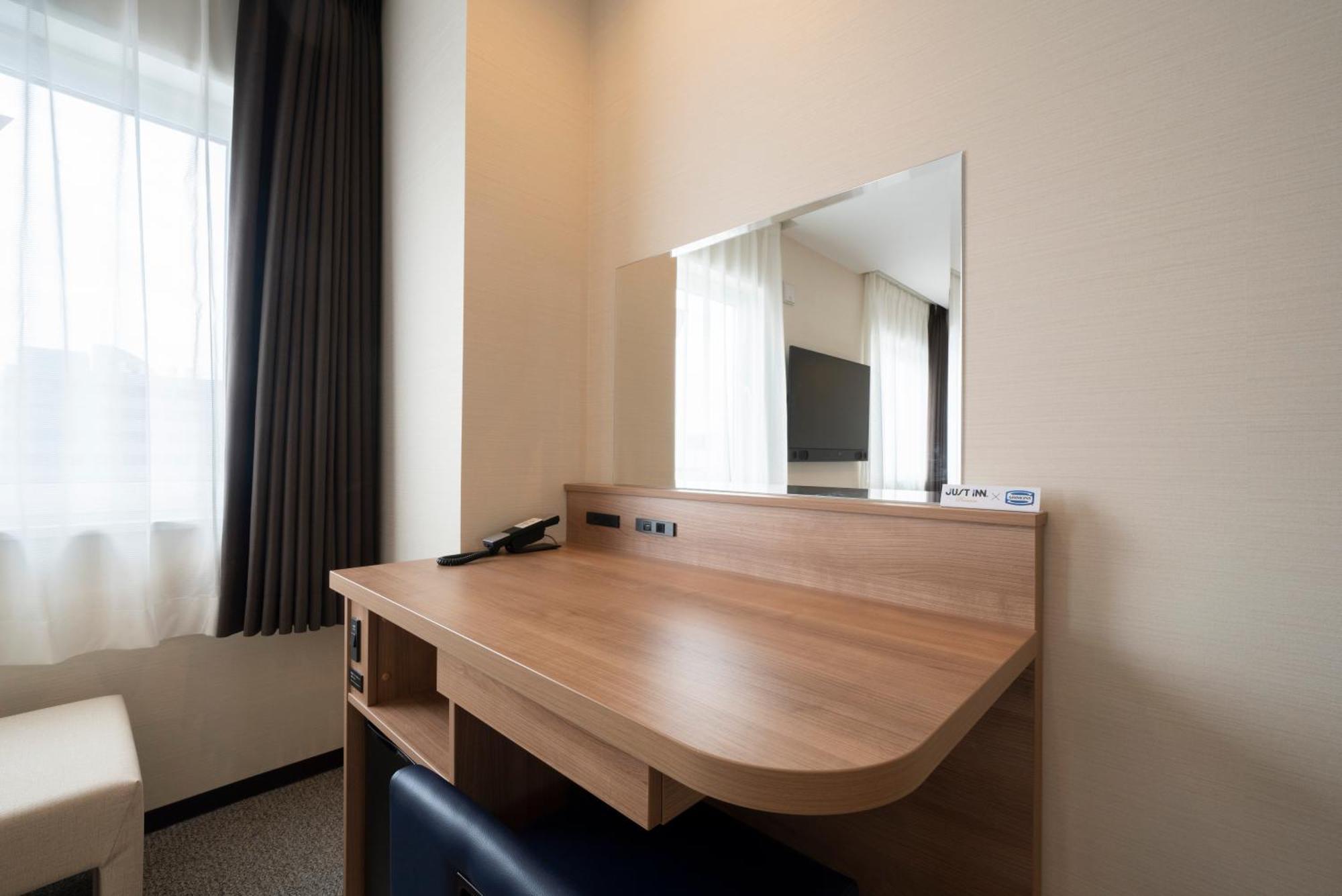 Just Inn Premium Toyohashi Station Quarto foto